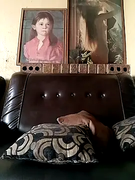 Snapshot of Sweet___Dick chatting on 12.10.24 Sweet Dick online show from 12.10.24