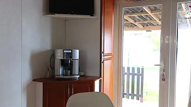 Miss Milka online show from 09.29.25