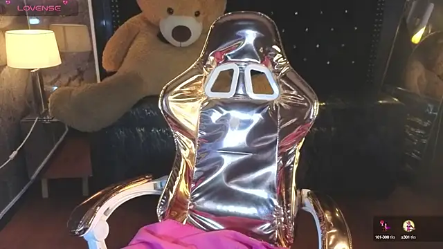 Kitty fox b online show from 10.10.25