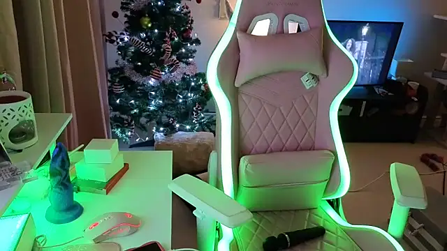 Tallulah-mae-xoxox online show from 11.24.25