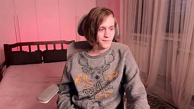 Snapshot of nikompell chatting on 01.25.25 nikompell online show from 01.25.25