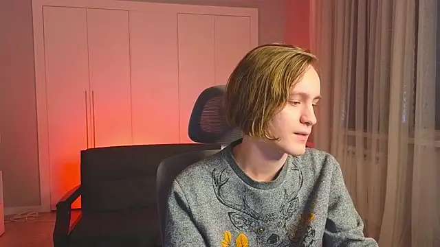 Snapshot of nikompell chatting on 01.26.25 nikompell online show from 01.26.25