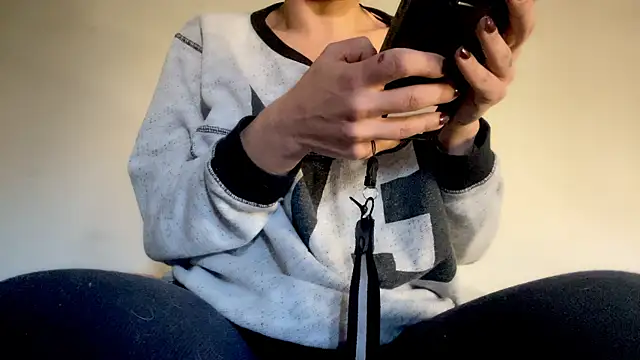filipasantosx online show from 02.25.25