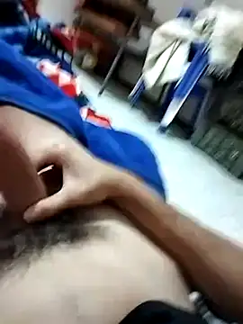 Snapshot of Imtoop22cm chatting on 10.05.25 Imtoop22cm online show from 10.05.25