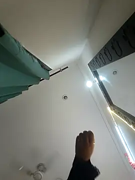 Snapshot of Archi-07 chatting on 09.10.25 Archi-07 online show from 09.10.25