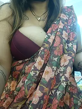 Snapshot of Archi-07 chatting on 09.30.25 Archi-07 online show from 09.30.25