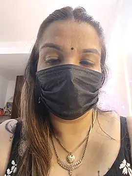 Snapshot of Archi-07 chatting on 10.01.25 Archi-07 online show from 10.01.25