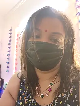 Snapshot of Archi-07 chatting on 10.18.25 Archi-07 online show from 10.18.25