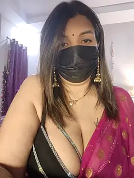 Snapshot of Archi-07 chatting on 12.15.25 Archi-07 online show from 12.15.25