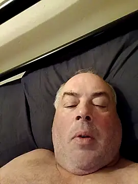 Snapshot of thank1973 chatting on 09.17.25 thank1973 online show from 09.17.25