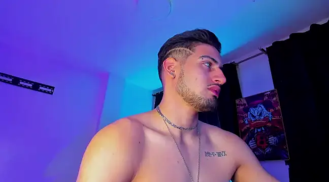 Giomar Reyes online show from 01.07.25