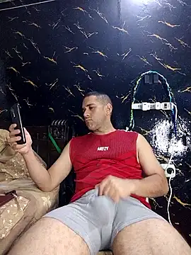 Snapshot of CRISTHIAN_GREY01 chatting on 02.27.26 CRISTHIAN GREY01 online show from 02.27.26