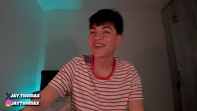 Snapshot of JaycoThomas chatting on 12.17.24 JaycoThomas online show from 12.17.24