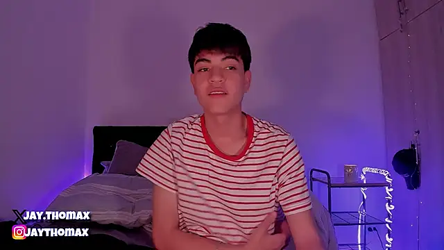 Snapshot of JaycoThomas chatting on 12.19.24 JaycoThomas online show from 12.19.24