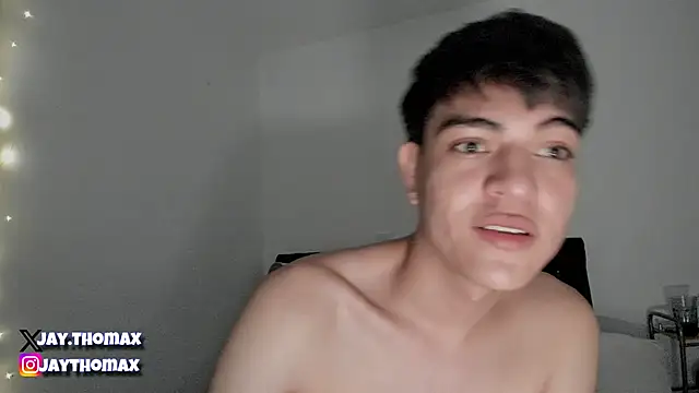 Snapshot of JaycoThomas chatting on 12.28.24 JaycoThomas online show from 12.28.24