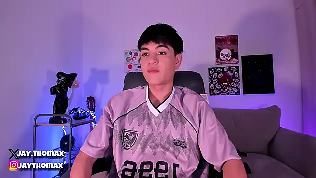 Snapshot of JaycoThomas chatting on 02.21.25 JaycoThomas online show from 02.21.25