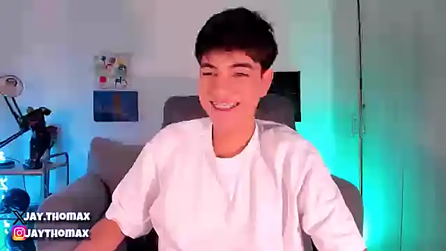 Snapshot of JaycoThomas chatting on 03.18.25 JaycoThomas online show from 03.18.25