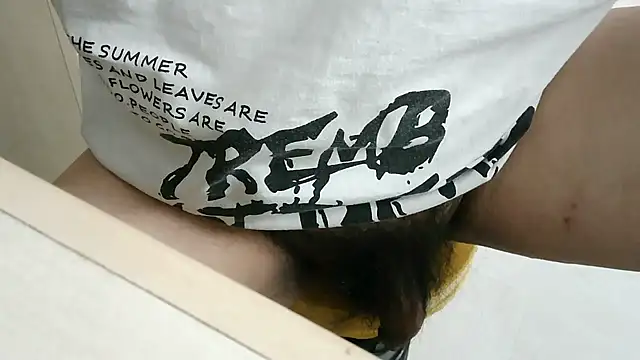 XiaoGuoGuo284512 online show from 10.31.25