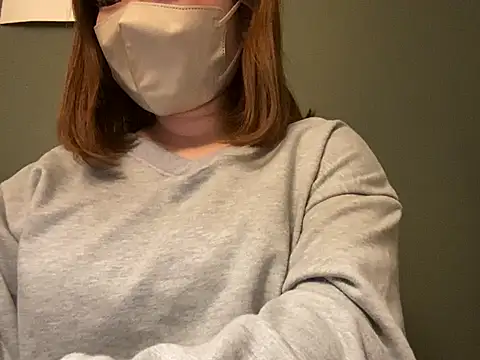 Snapshot of _Yui_ chatting on 01.15.25  Yui  online show from 01.15.25