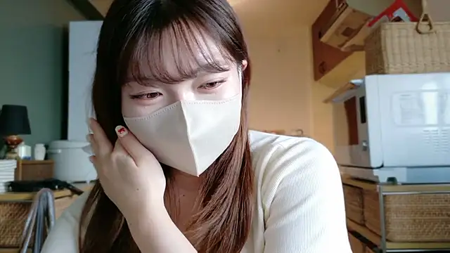 Snapshot of _Yui_ chatting on 09.29.25  Yui  online show from 09.29.25