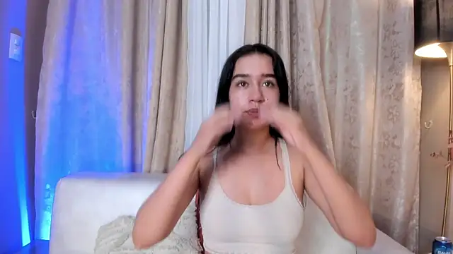 LaraGoldd online show from 10.23.25