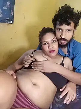 Snapshot of Radhikadavi879 chatting on 01.20.25 Radhikadavi879 online show from 01.20.25