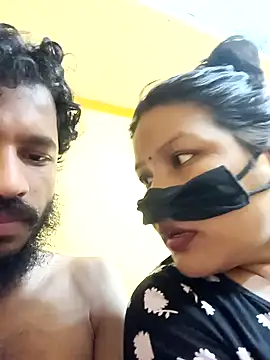 Snapshot of Radhikadavi879 chatting on 02.02.25 Radhikadavi879 online show from 02.02.25