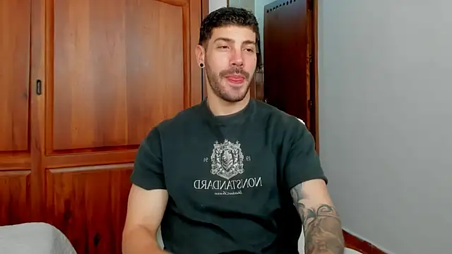 Guyinthemountain online show from 06.25.26