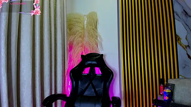 JulietaKane online show from 11.16.25