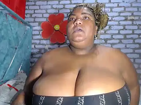 Snapshot of bustyboobsperver chatting on 09.13.25 bustyboobsperver online show from 09.13.25