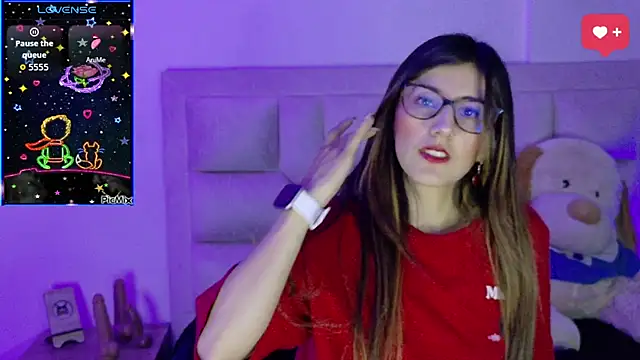  jade white  online show from 04.09.26