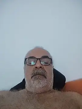 Satiro Sevilla online show from 10.12.25