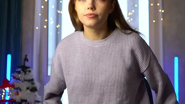 norakisses online show from 12.13.24