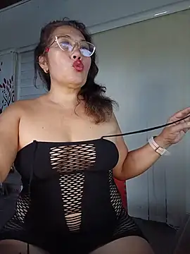 anniecoopeer online show from 02.06.26