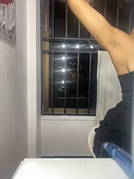 Snapshot of NairobiLee chatting on 11.11.25 NairobiLee online show from 11.11.25