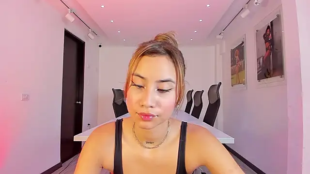 Snapshot of NairobiLee chatting on 02.03.26 NairobiLee online show from 02.03.26