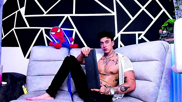 JUSTIN FULLER1 online show from 03.08.25