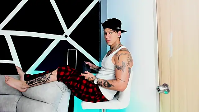 JUSTIN FULLER1 online show from 10.17.25