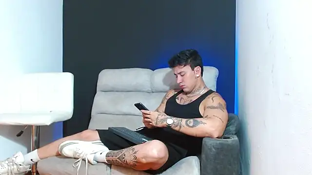 Snapshot of JUSTIN_FULLER1 chatting on 02.25.26 JUSTIN FULLER1 online show from 02.25.26