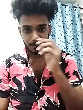 Snapshot of PRASADREDDY_HYD chatting on 12.28.24 PRASADREDDY HYD online show from 12.28.24