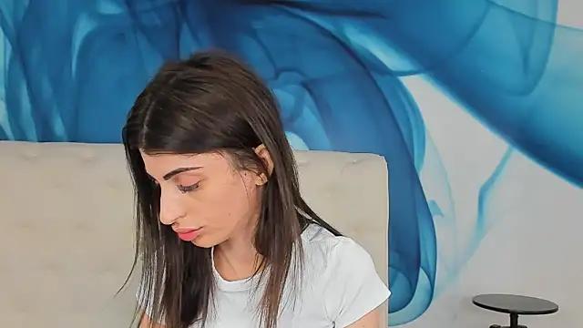 SkinnyDolly online show from 03.07.26