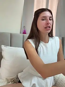 emma05 online show from 09.12.25