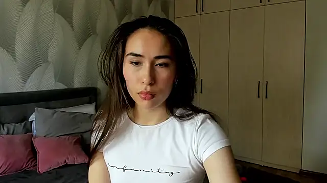 Bambiii bby online show from 06.15.26