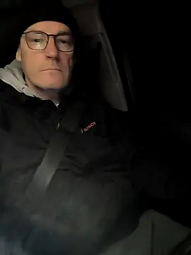 Snapshot of bogland33 chatting on 02.28.25 bogland33 online show from 02.28.25