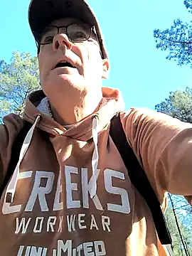 Snapshot of bogland33 chatting on 03.02.25 bogland33 online show from 03.02.25