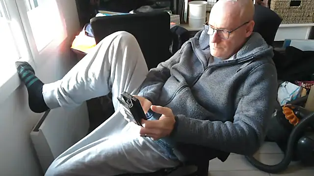 bogland33 online show from 02.23.26