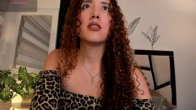 miss catalinaa online show from 04.23.26