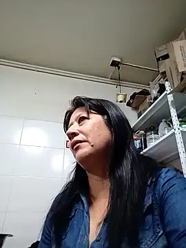 carolina linarez69 online show from 04.23.26