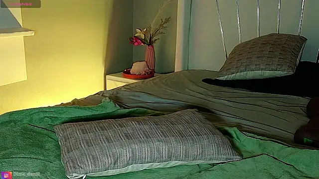 MimiRodriguez online show from 03.18.26