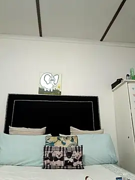 Snapshot of contagiousqueen chatting on 02.17.26 contagiousqueen online show from 02.17.26